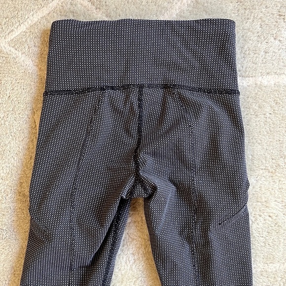 Lululemon Cadence Crusher Tights - Picture 5 of 16